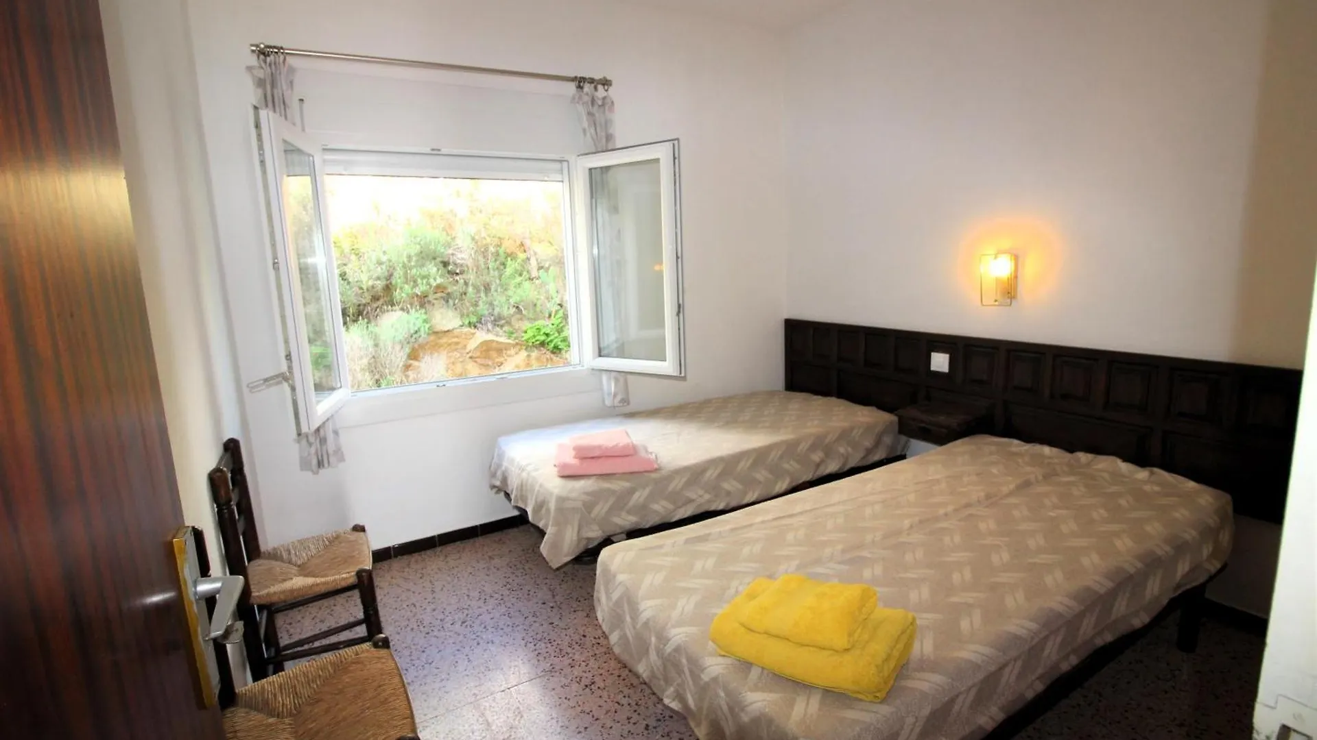 Global Immo 3266 El Sol 29 Appartement Roses
